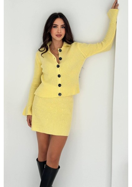 Fitilli Örgü Takım: Triko Hırka & Mini Etek Ikili Set 8009 indirimleri