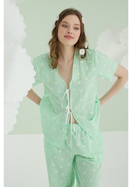 Yeşil Papatya Desenli Önden Bağlamalı Pijama Takımı fiyatları
