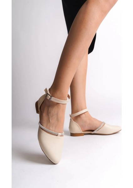 Monıca Tokalı Ortopedik Rahat Taban Taş Detaylı Kadın Babet Ayakkabı Kt - Krem