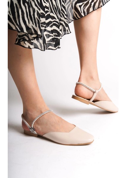 Carolıne Lastikli Ortopedik Rahat Taban Bilekten Taş Detaylı Kadın Babet Ayakkabı Kt - Krem