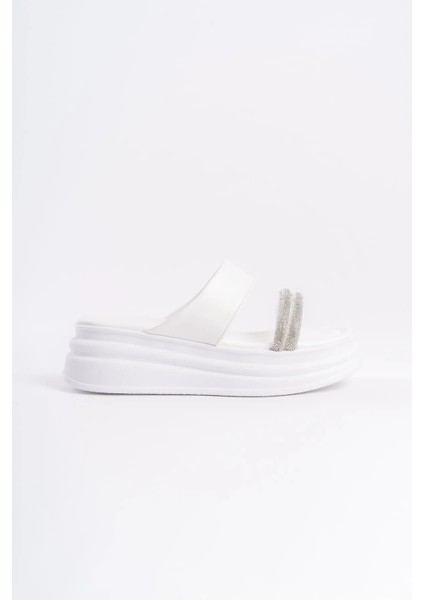 Sarah Düz Topuklu Taşlı Şeritli Kalın ve Ortopedik Taban Kadın Terlik Bt - Beyaz