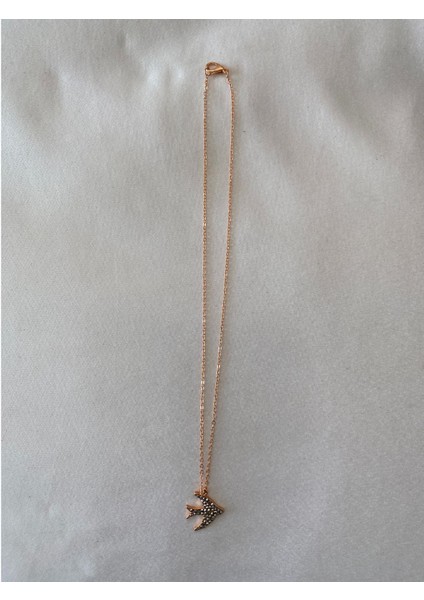 Kırlangıç Figürlü Siyah Parlak Taşlı Kolye Roz Renk fırsatları