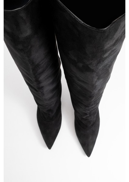 Zach Siyah Süet Diz Üstü Kadın Kısa Topuklu Çizme fiyatları