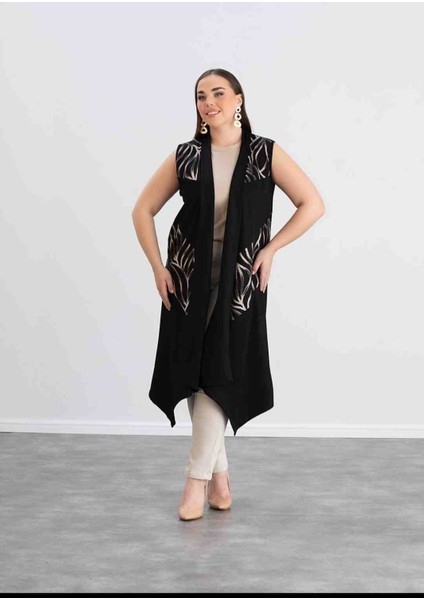 Anne Siyah Desenli Büyük Beden Kristal Kumaş Yelek