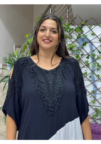 VL8870 Omuz Pencereli Şerit Desenli Dantelli Vual Elbise Siyah