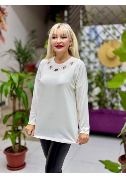D12287 Yaka Detay Triko Bluz Beyaz