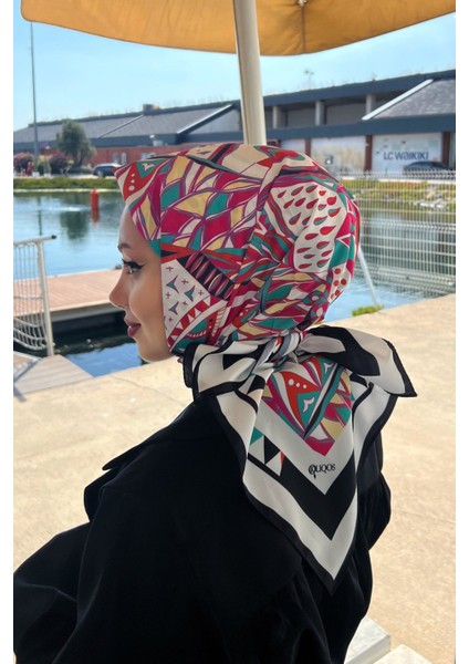 Darla Desenli Eşarp Siyah