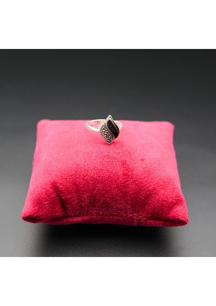 925 Ayar Kadın Gümüş Oltu Taşı Çiçek Yüzük SY00027