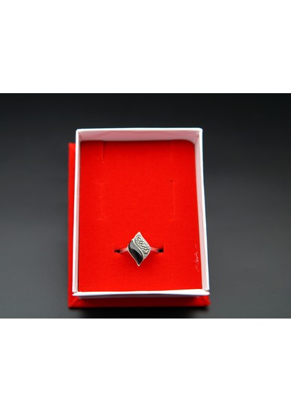 925 Ayar Kadın Gümüş Oltu Taşı Çiçek Yüzük SY00027 modelleri