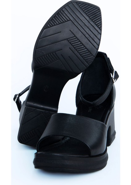 Kadın Topuklu Ayakkabı Z395001-SIYAH