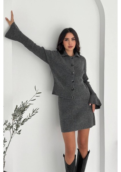 Fitilli Örgü Takım: Triko Hırka & Mini Etek Ikili Set 8009 indirimleri