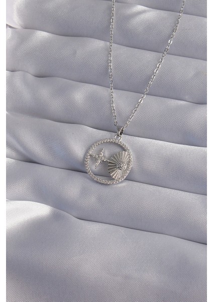 316L Çelik Zincir Gümüş Renk Zirkon Taşlı Yıldız Figürlü Oval Kolye TG27BKO9024