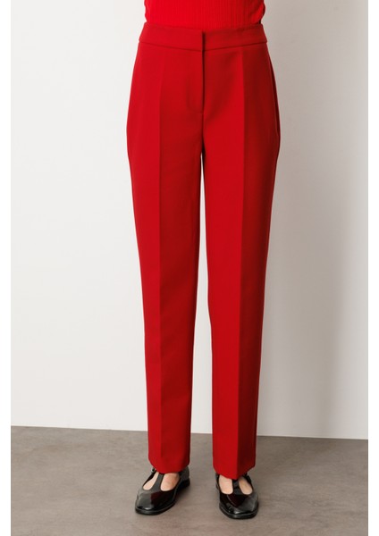 Kadın Düz Kesim Boru Paça Pantolon 5027 Kırmızı modelleri