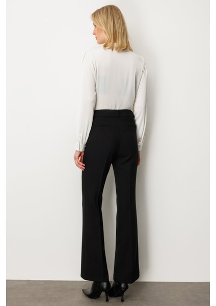 Kadın Fleto Cepli Ispanyol Paça Pantolon 5095 Siyah fırsatları