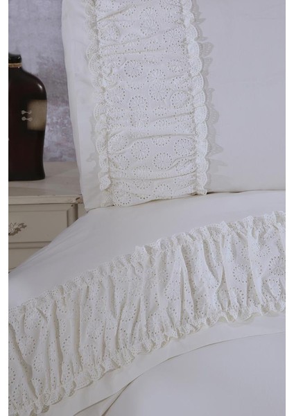 Zerrin Dantelli Çeyizlik Nevresim Takımı Krem modelleri