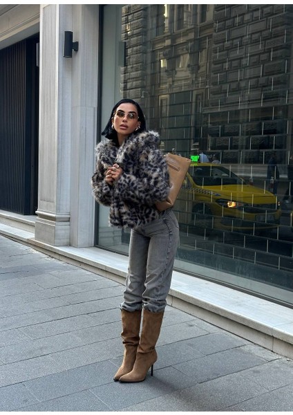 Leopar Desenli Suni Peluş Kürk Mont modelleri