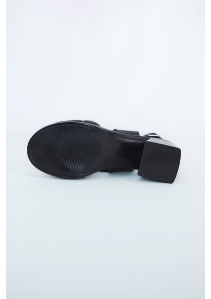 Kadın Topuklu Ayakkabı Z6912003-SIYAH