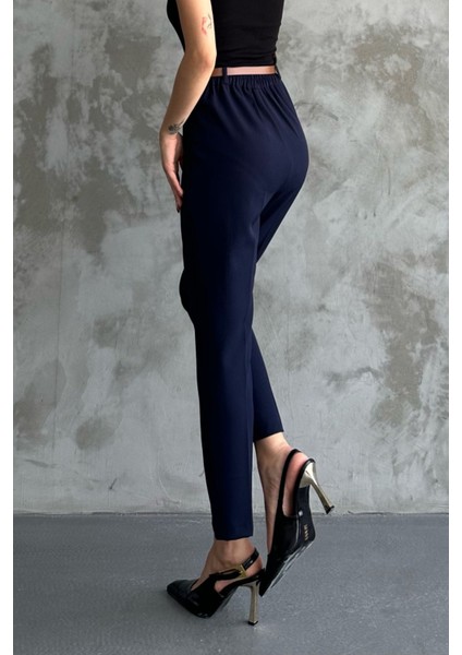 Kadın Dar Paça Pileli Kemerli Mevsimlik Kumaş Pantolon Lacivert Lacivert / 44