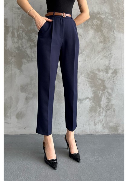 Kadın Dar Paça Pileli Kemerli Mevsimlik Kumaş Pantolon Lacivert Lacivert / 44