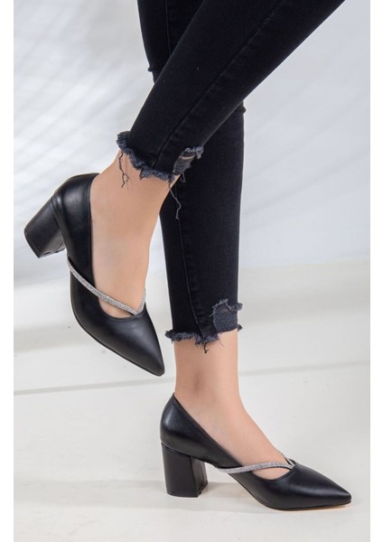 6714 Siyah Taş Detaylı Kadın Topuklu Ayakkabı