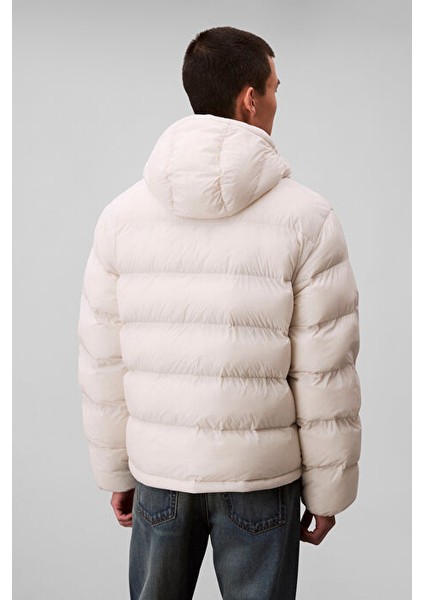 Erkek Normal Kalıp Dik Yaka Monogram Aplikeli Şişme Mont - Ekru fiyatları