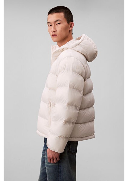 Erkek Normal Kalıp Dik Yaka Monogram Aplikeli Şişme Mont - Ekru modelleri