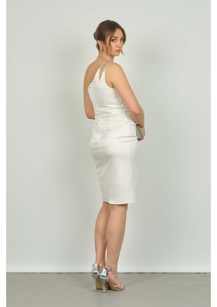 Kadın Tek Omuz Detaylı Omzu Çift Bantlı ve Taş Işlemeli Abiye Elbise 1983 Ekru fırsatları