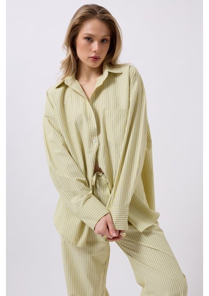 Çizgili Cep Detay Gömlek