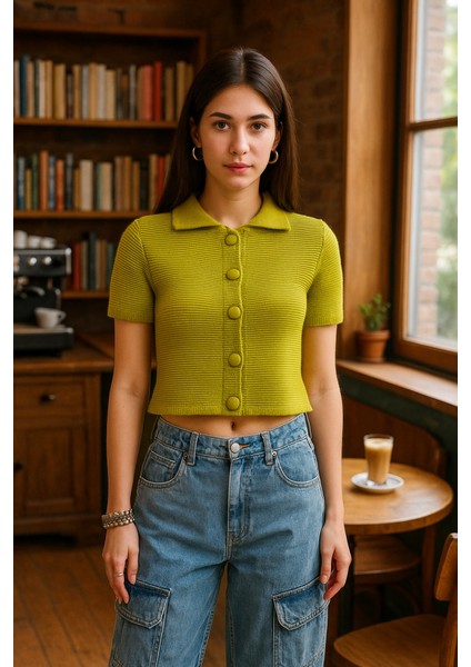 Bebe Yaka Düğmeli Bluz