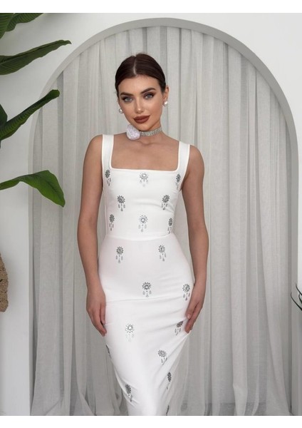 Ners Taş Detaylı Elbise