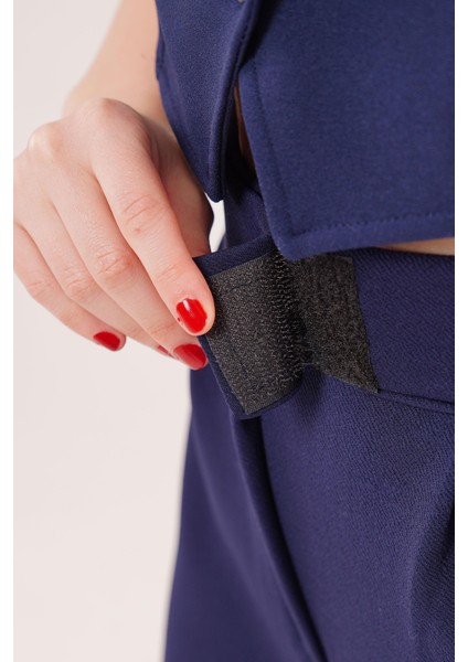 Cırt Kapama Detaylı Lacivert Pantolon modelleri