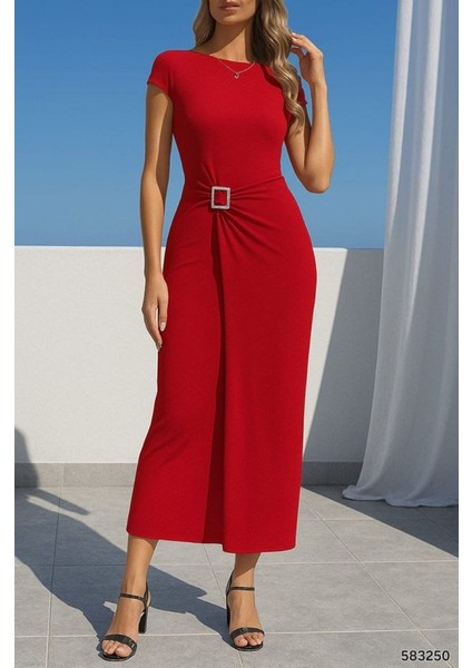 Kadın Sandy Kumaş Metal Toka Detaylı Midi Boy Elbise