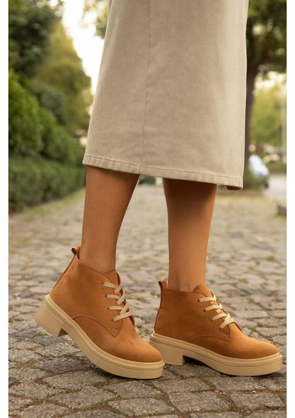 Kalın Poli Taban Bağcıklı Bilekte Kadın Bot & Bootie Süet