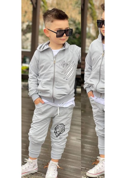 Erkek Çocuk Aslan Baskılı 3'lü Eşofman Takım 2 Iplik Full Likra fırsatları