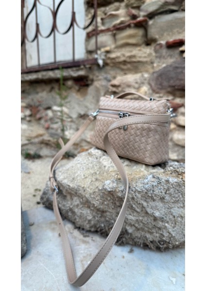 Fermuarlı Örme Deri Çanta Bej