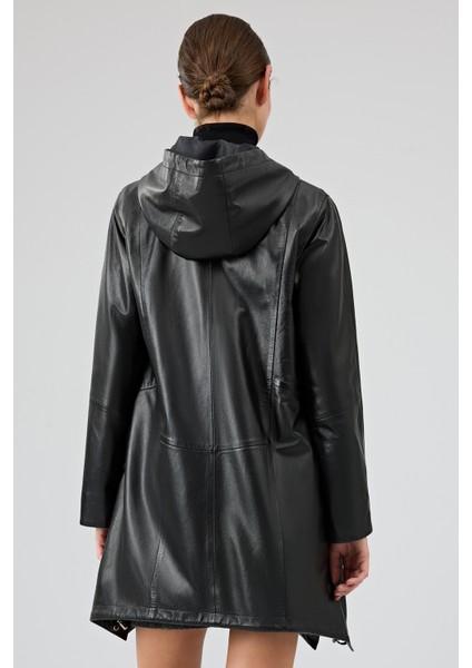 Daniela Kadın Siyah Kapüşonlu Oversize Deri Kaban 25WGE53281M fırsatları