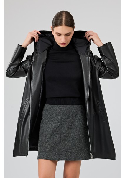 Daniela Kadın Siyah Kapüşonlu Oversize Deri Kaban 25WGE53281M