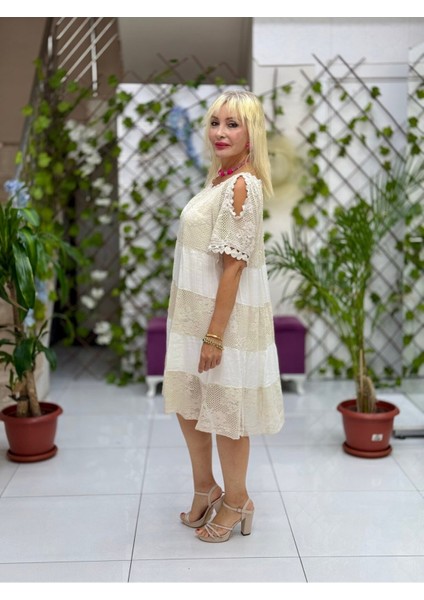 NC10453 Italyan Yarım Kol Omuz Pencereli Dantelli Coton Elbise Bej modelleri