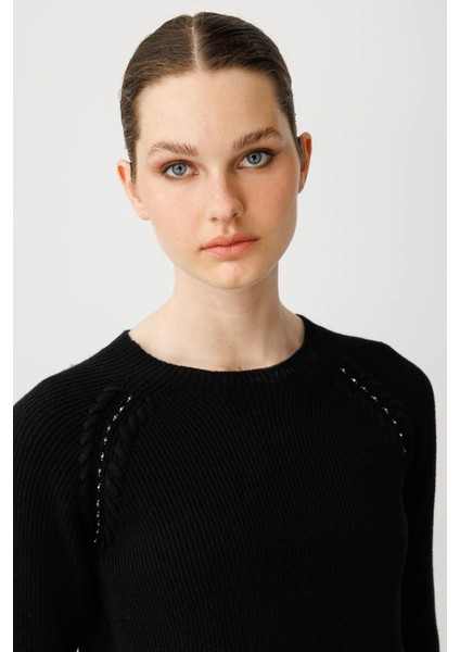 Kadın Sıfır Yaka Boncuklu Yün Kazak Siyah fiyatları