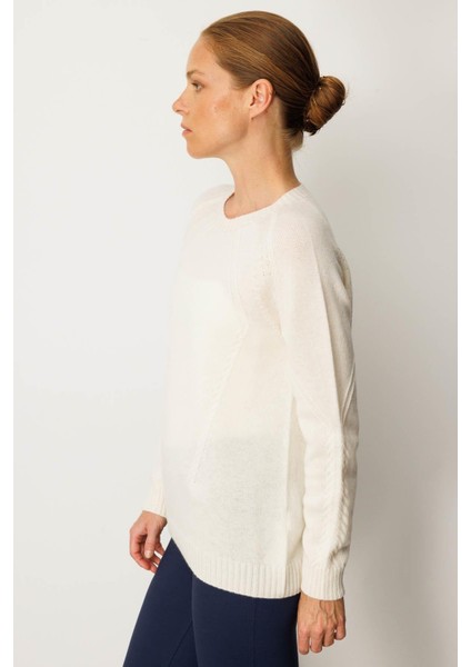 Kadın Sıfır Yaka Önü ve Kol Ortası Saç Örgü Yün Kazak Kemik fiyatları