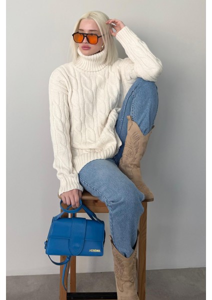 Ekru Boğazlı Triko Kazak MG2376 modelleri