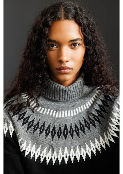 Kadın Tam Balıkçı Yaka Robası Baklavalı Yün Kazak Siyah indirimleri