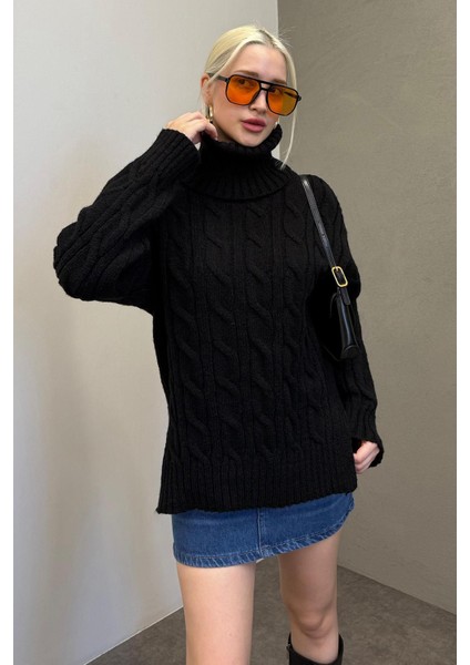 Siyah Boğazlı Triko Kazak MG2376