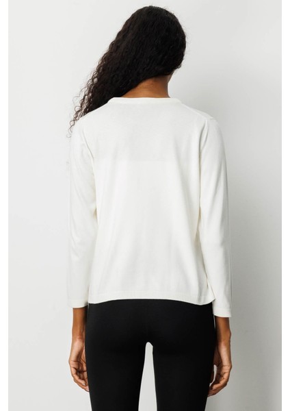 Kadın Basic Sıfır Yaka Kazak Kemik modelleri