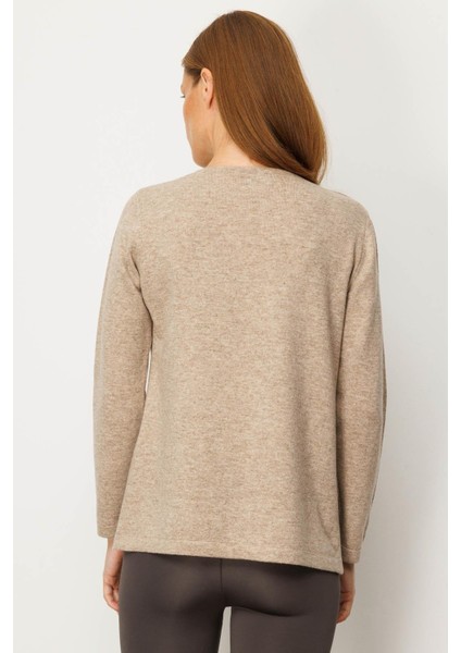 Kadın Sıfır Yaka Yaka Kenarı Işlemeli Yün Bluz K.bej fırsatları