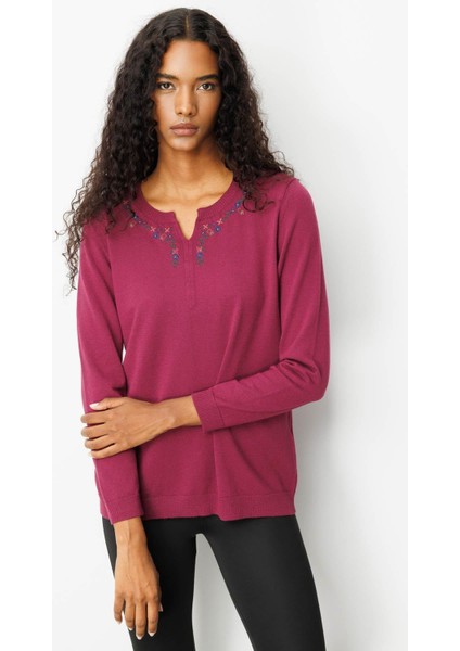 Kadın Sıfır Yaka Yakası Çiçek Nakış Işlemeli Bluz Mürdüm modelleri