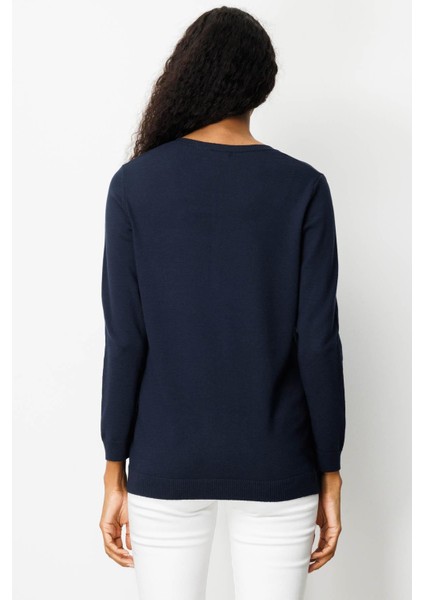 Kadın Sıfır Yaka Yakası Çiçek Nakış Işlemeli Bluz K.lacivert modelleri