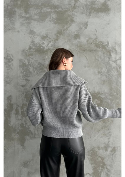 Gri Devrik Yaka Fermuarlı Triko Hırka Gri / Standart