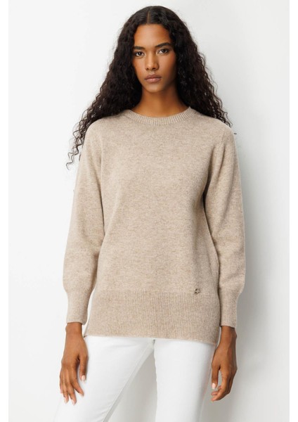 Kadın Sıfır Yaka Yanı Yırtmaçlı Yün Kazak K.bej