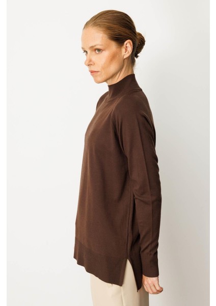 Kadın Yarım Balıkçı Yaka Kolları Yırtmaçlı Kazak Kahve fiyatları